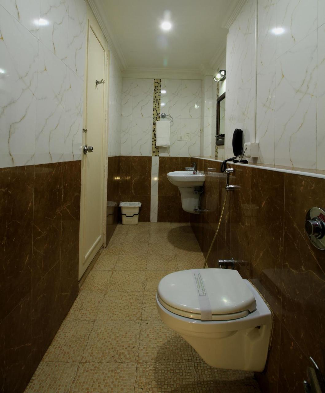 Xavier'S Residency Hotel Kollam Ngoại thất bức ảnh